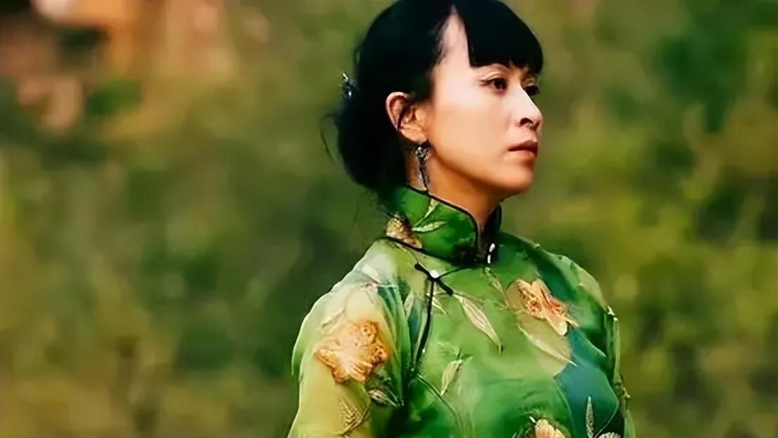 邪恶力量|重温姜文的《让子弹飞》：故事里的县长夫人和花姐，我最喜欢她