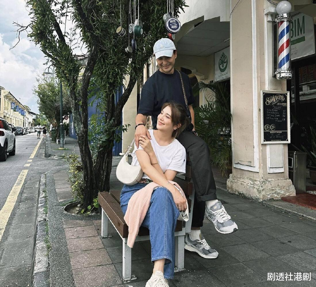 陈展鹏|TVB视帝妻子罕见晒性感!泳装出镜吸睛,借机力破怀二胎传闻