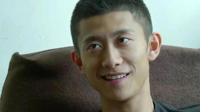 张一山|张一山被抓了,《家有儿女》要下架?也跟李易峰有关