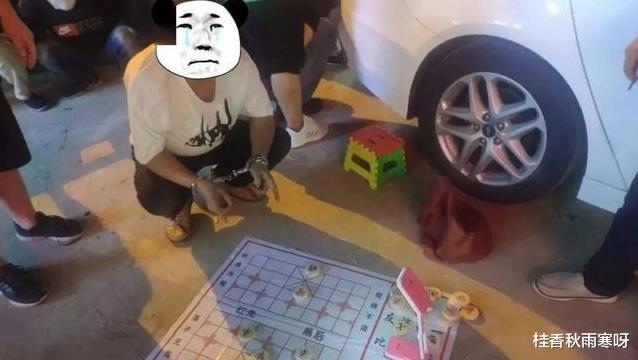 象棋|在路边摆“象棋残局”赚钱的人，不怕遇到象棋高手吗？