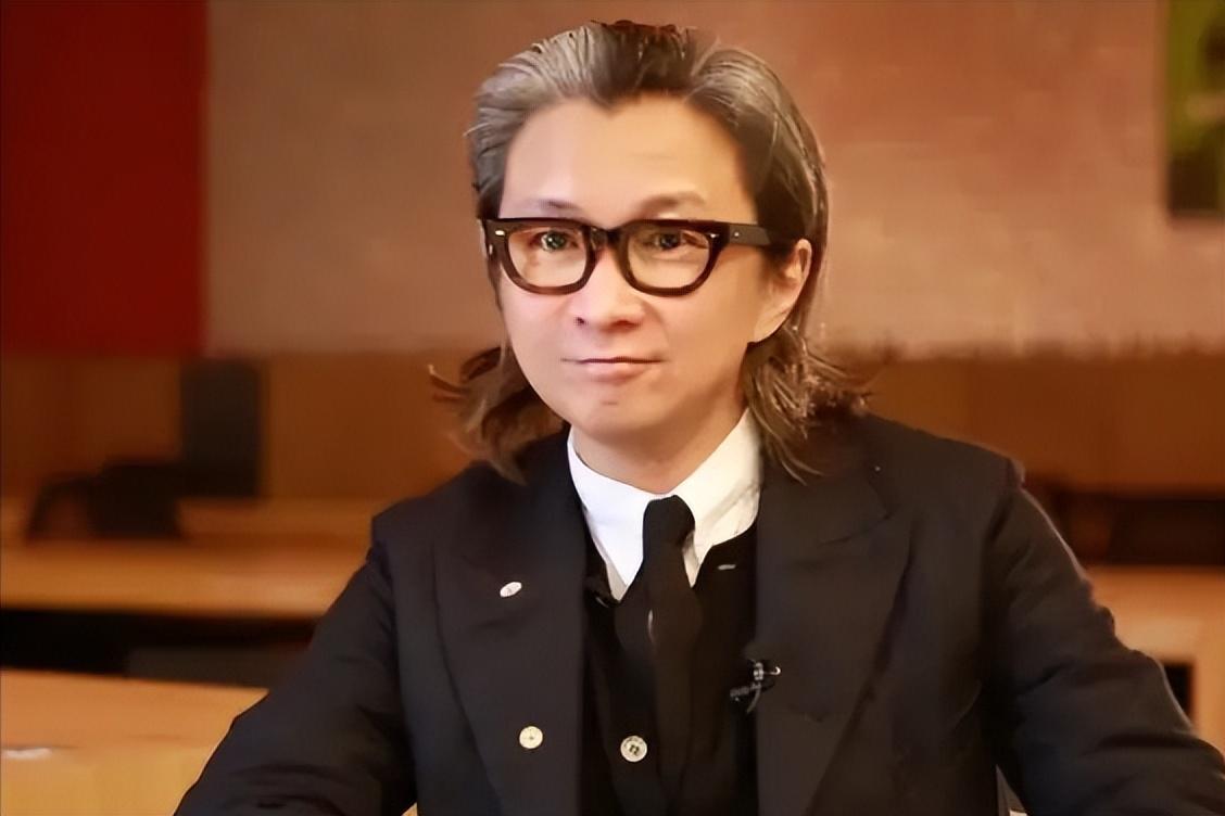 吴君如|分房睡、不领证，吃喝拉撒全AA，吴君如陈可辛24年来图什么？