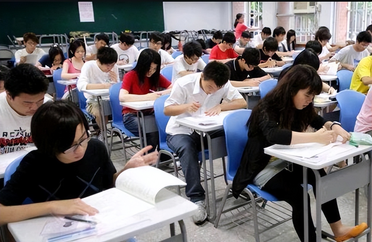 大学|2022大学里“烧钱”的专业排名,一般家庭供不起,毕业发展却不错