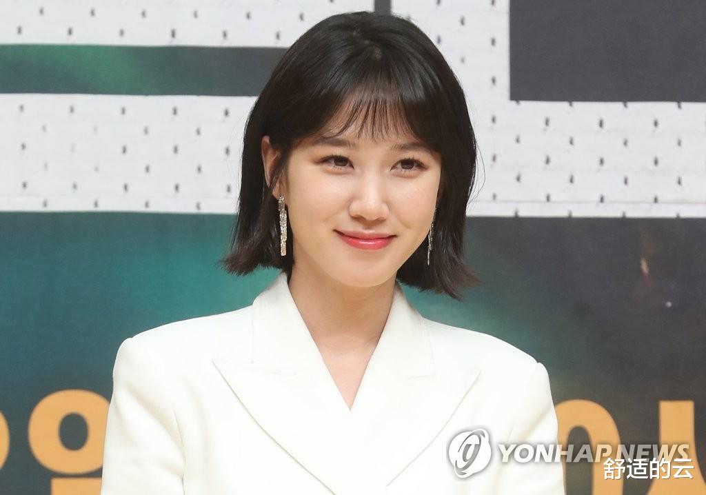 朴恩斌|朴恩斌主演《非常律师》爆红,身价狂飙