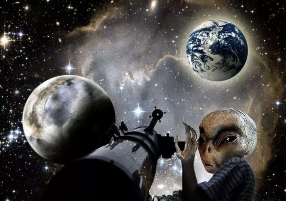 不明飞行物降落太阳,伸出触手吸取能量,和世界末日有关?