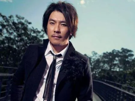 田震|六位红遍全国却突然消失的歌手,有的曾患抑郁症,有的被迫退圈