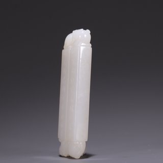 艺术品|旧藏·和田玉籽料瑞兽镇尺型雕件