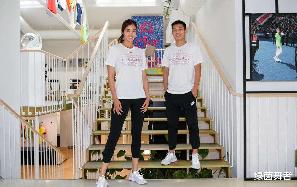 赵丽娜|美女国脚玩跨界，兼职游戏解说，30岁还单身遭父母催婚，择偶标准曝光！