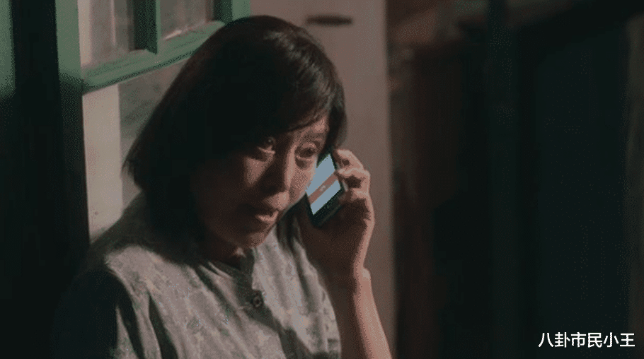 父母起诉22岁大女儿拒养2岁弟弟胜诉,评论区里留下了3万句脏话