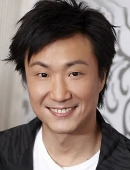 郑中基|太子基每次出事都有父亲摆平,花心不改脾气依旧火爆