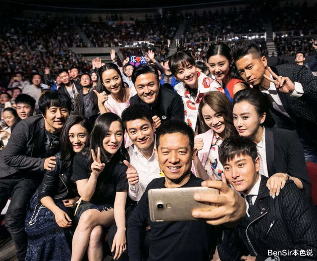 甘薇|甘薇:破产富豪前妻穿古驰坐豪车的“艰难”生活