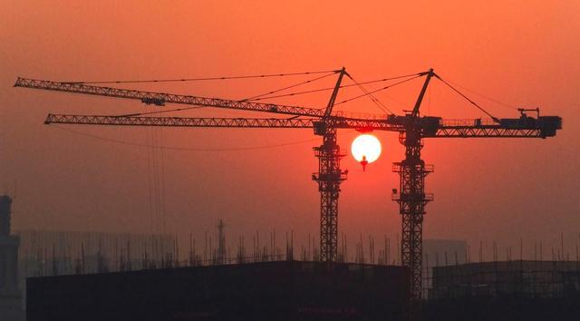 陈春花|“用工荒”遇上“招工难”?这4大行业月薪上万,却无人问津?