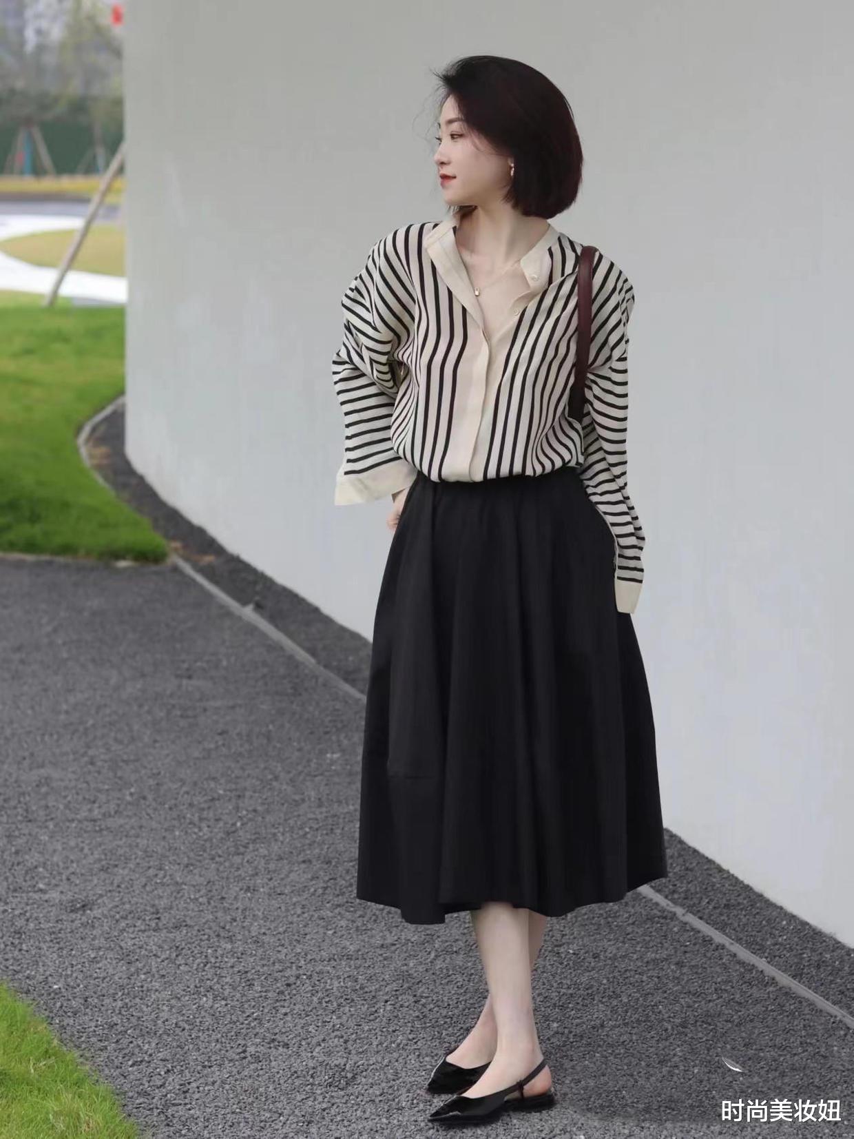 衬衫|早春必备的“衬衫”穿搭，无论日常还是职场，照穿轻松打造高级感