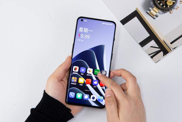 一加科技|一加10 Pro迎来新系统更新:拍照更好看,打游戏也更稳定了