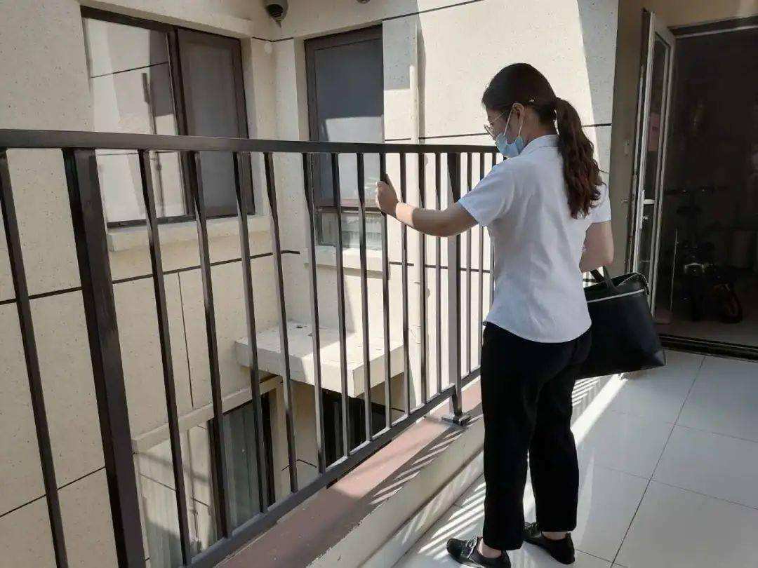 受够连廊房的痛苦，一家人坚持选楼梯房，入住后感觉很舒心！