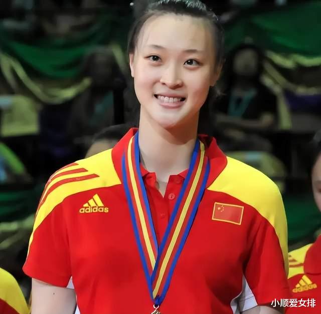 韩国队|过分！女排奥运冠军被丑化，张常宁似老妪，女排队长像娄艺潇！