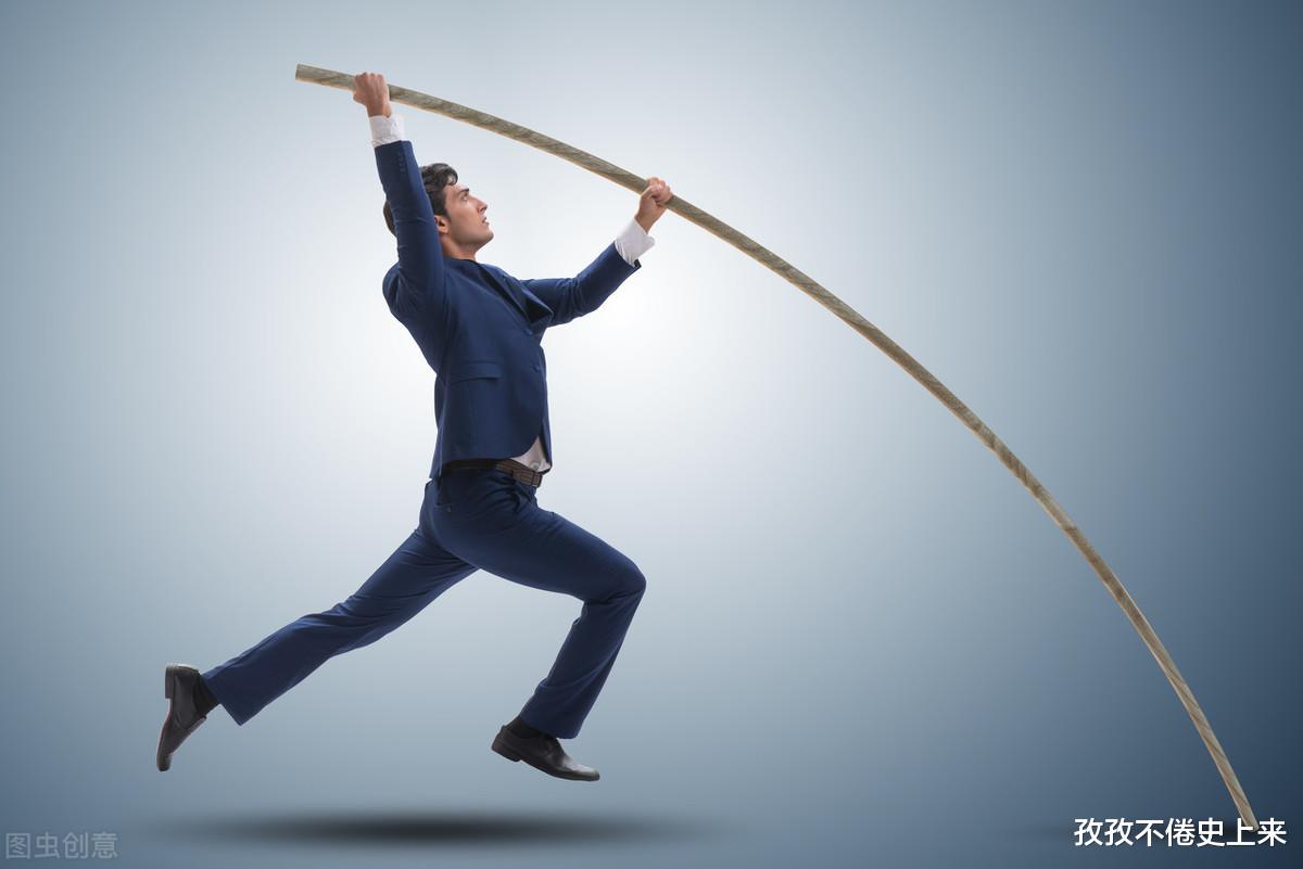 跳槽|面试官:你都40岁了还跳槽?求职者高情商回应,当场录用