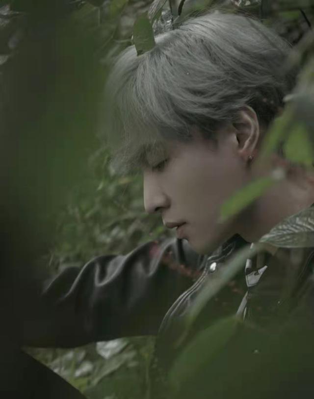 张艺兴|造谣张艺兴选妃的徐峰立又来了：继续讨厌艺兴，喜欢王一博、肖战