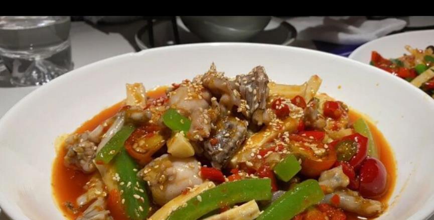 汪小菲|汪小菲新川菜馆开业，队伍一眼望不到头，客人给出的评价出人意料