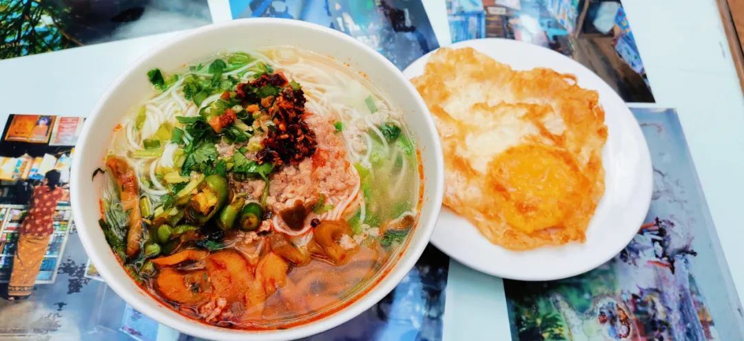 西双版纳|赏银杏泡温泉，这个边陲小镇才是秋冬顶流！