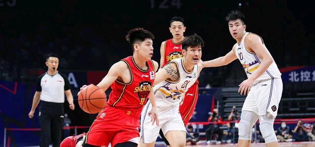 吉林男篮|CBA排名大乱！吉林6连胜挤掉山东 上海好事将近 马布里难搭末班车