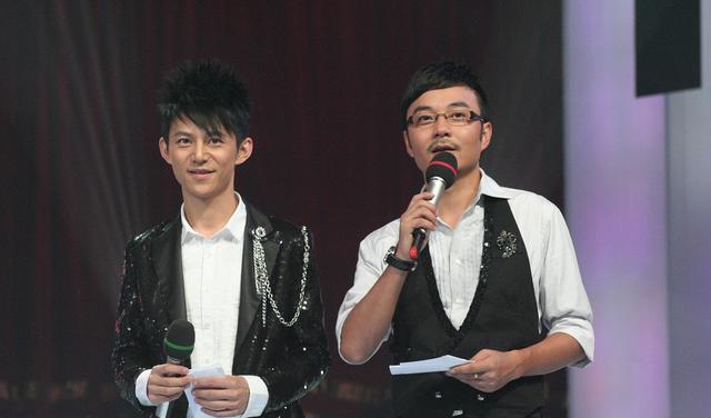 |汪涵面试何炅，每时每刻都是名场面！这个节目很有意思且有意义！