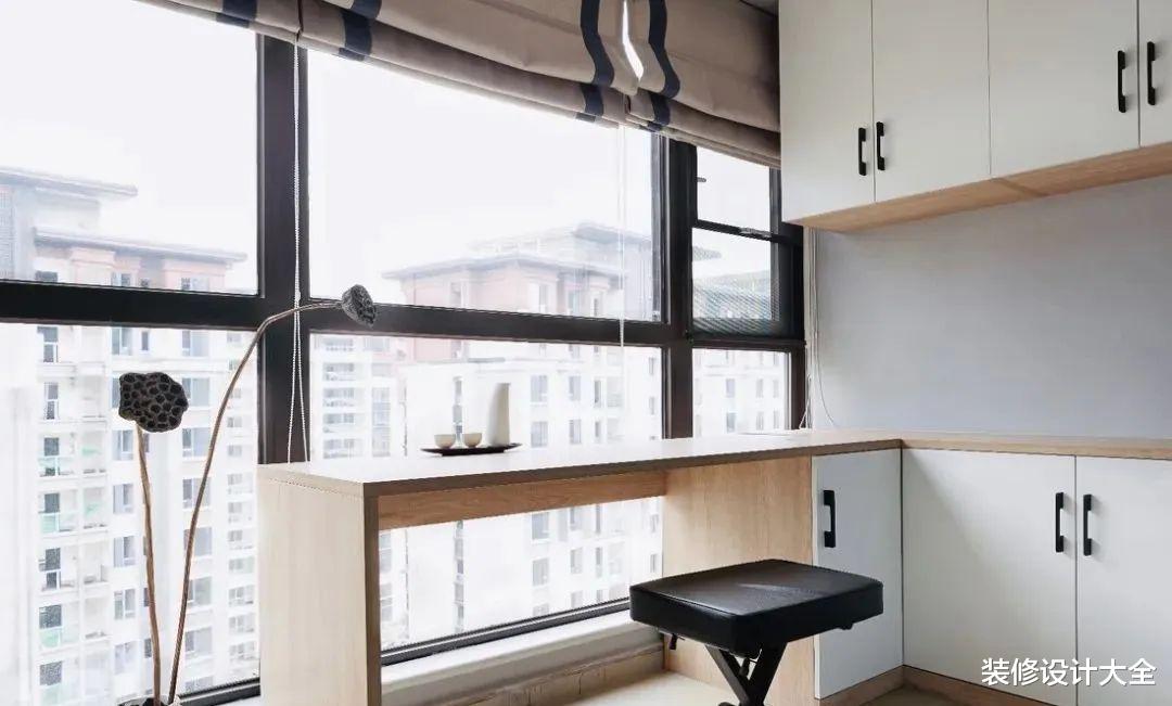 110平三居室,花11万精装房改造,卡座+餐边柜设计,温馨实用!