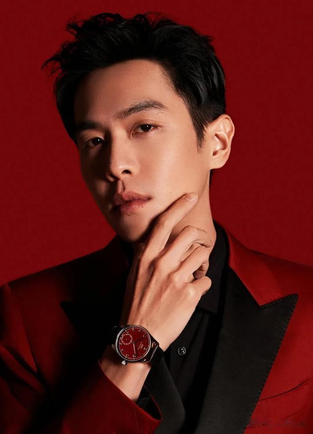 迪丽热巴|众星兔年贺岁大片，迪丽热巴仙气飘飘，赵丽颖杨幂今年春晚赢麻了