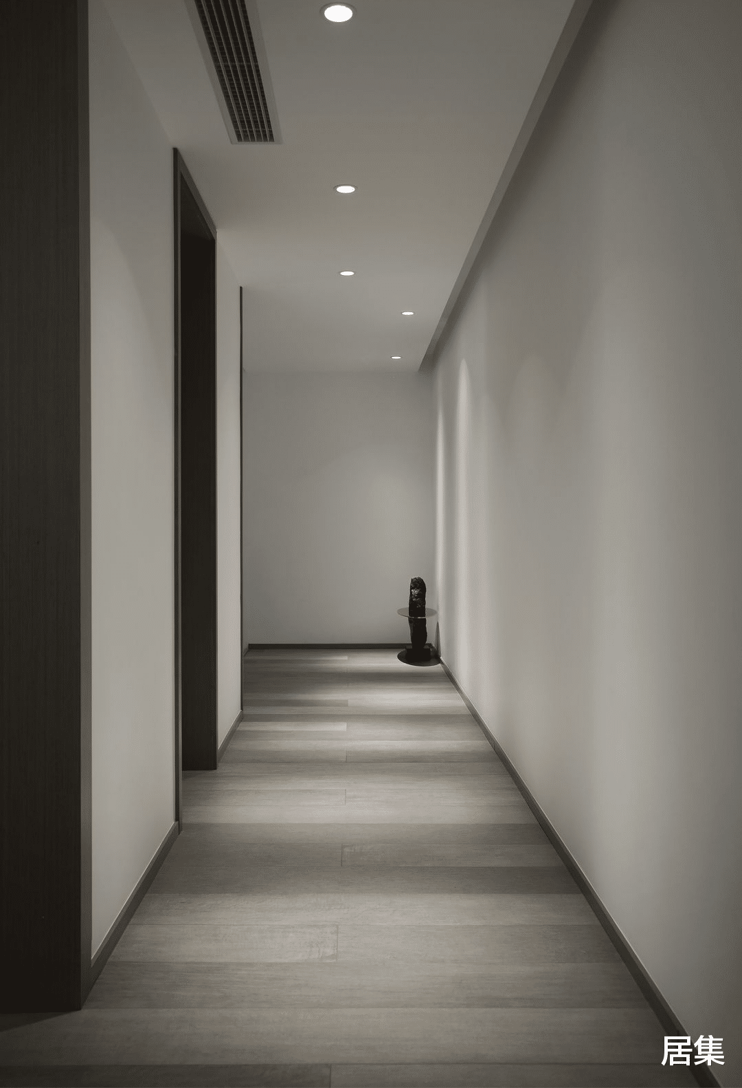 239平房子，采用中式元素，结合现代设计语言，创写意的空间