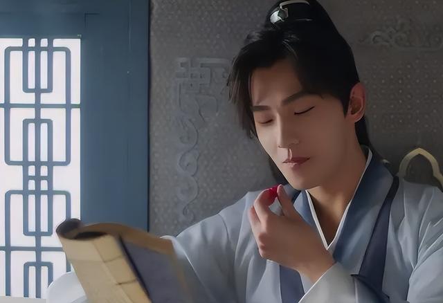 杨幂|《谢谢你医生》中的肖砚,不是在抿嘴就是在挤台词,整体割裂感严重