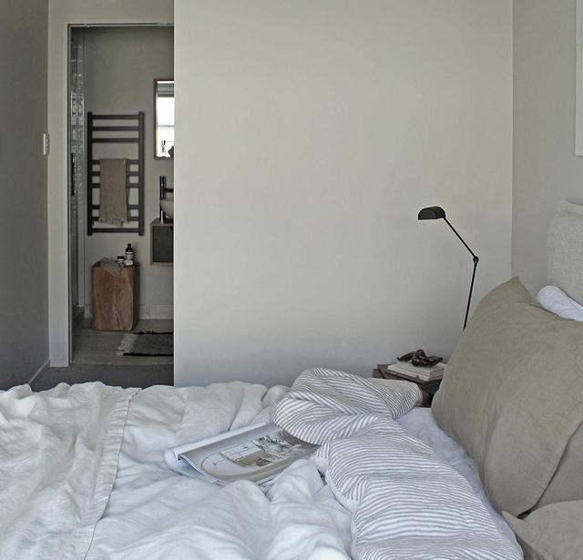 装修给家做减法,温柔大地色,含蓄内秀黑白灰,营造一种克制的美