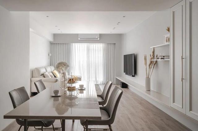 她家96㎡,装修不奢华,却简约大气,处处流露着高级感,超美