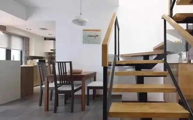 147平复式新房,全屋装修漂亮极了,最喜欢顶楼90平大露台,晒晒