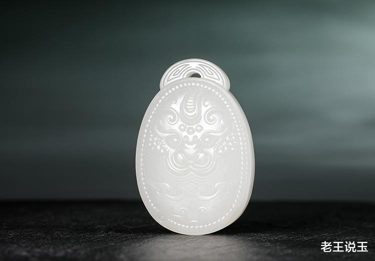 玉雕|和田玉雕里的对称美学