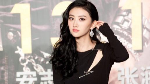 陆子艺|娱乐圈的“封建迷信”：改名转运、大师算卦、烧香拜佛，个个离谱