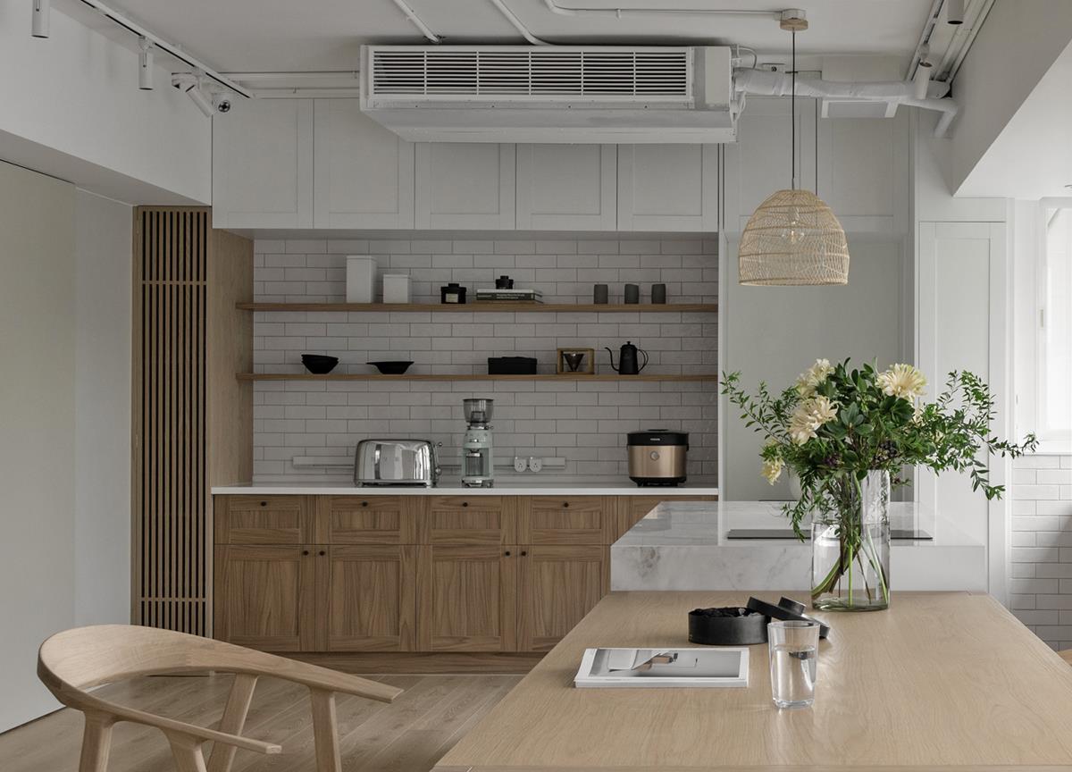 夫妻俩改造30年前的老房，82㎡空间利用到极致，这种敞亮感真棒