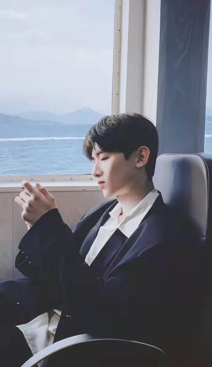 白敬亭|据悉，白敬亭新剧传出消息，《开端2》网友：期待播出