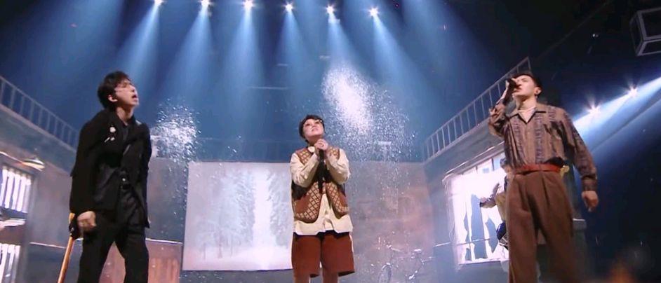 片场|《闪光的乐队》:黑豹乐队开场点燃全场,与音乐人组的乐队差距大