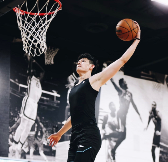 郭昊文|记者宋翔爆料好消息！NBA夏季联赛结束，1名中国球员有望留守NBA
