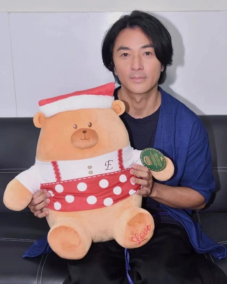 郑伊健|“永远的陈浩南”郑伊健在台湾开拍新戏，与300亿豪门千金聚会