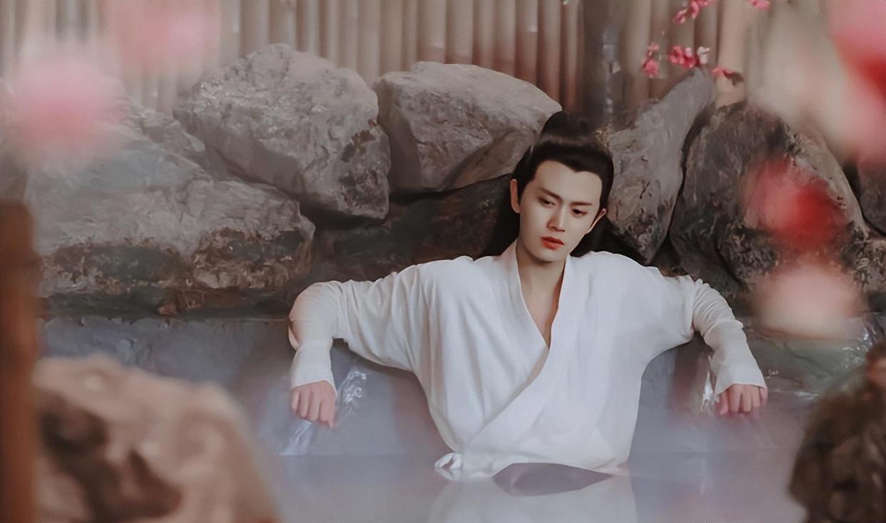 陆绎|《锦衣之下》番外33：陆绎被管制