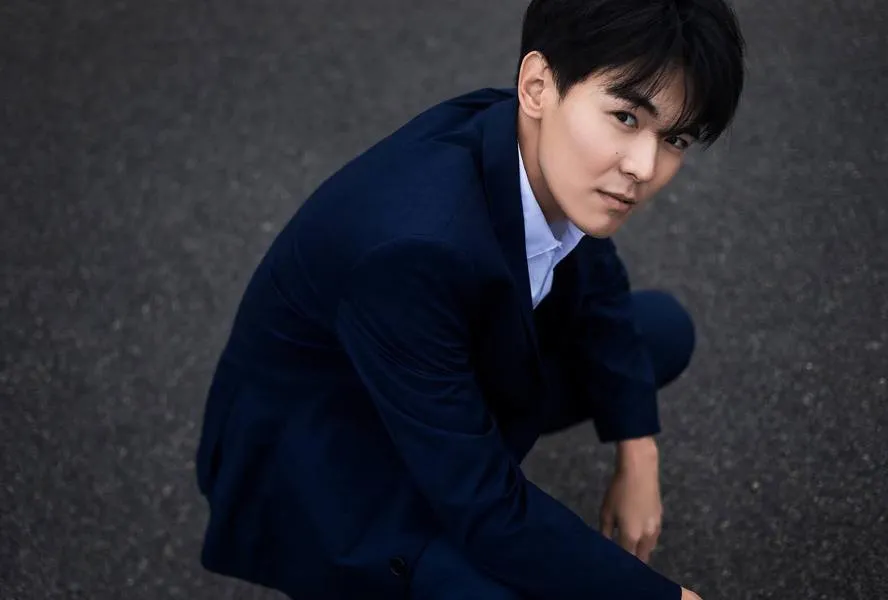 |穷到只剩500元的男演员，发个退圈文上热搜了，多个剧组邀他试戏