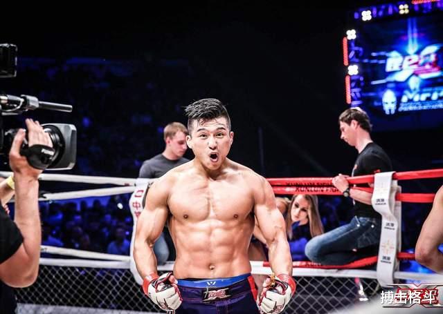 张立鹏|职业拳手到底能打几个普通人？张立鹏给出了答案