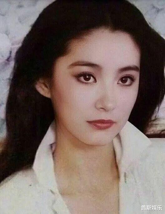 林青霞|林青霞妹妹：长相平平让姐姐自卑，无缘娱乐圈定居国外当家庭主妇