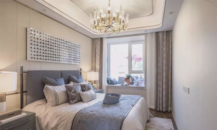 134平四室,高级灰,木饰板,金属线条,打造出现代轻奢样板间