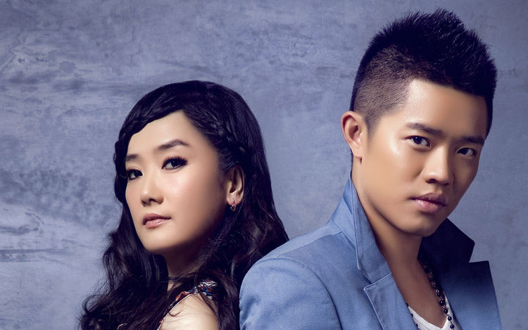 |凤凰传奇合作20多年，为何一个是身家过亿，而另一个却债台高筑？