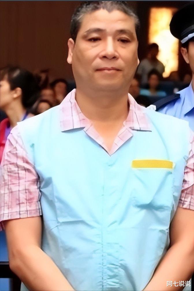 周立波|周立波:两段婚姻三个子女没一个亲生,和富婆胡洁的婚姻幸福吗?