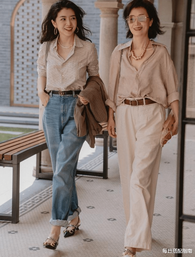 入秋后火了一种上衣,叫“杏衫”,气质百搭还显白,谁穿谁好看