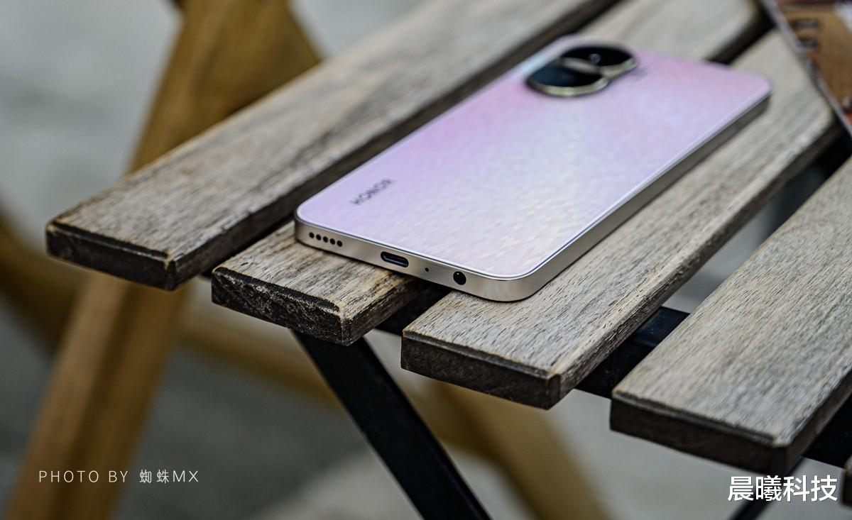 聊聊|荣耀X40i 体验：极窄边框有卖相，打破沉闷的千元机值得好好聊聊