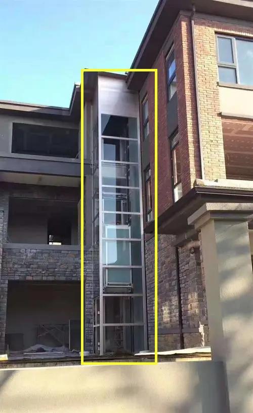 别墅|花20万在别墅外装的电梯,住了几天就后悔了,体验感太差,还费钱