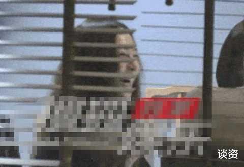 姚笛|姚笛深夜会友心情好，懒理老公出轨传闻，吞云吐雾开怀大笑不顾形象